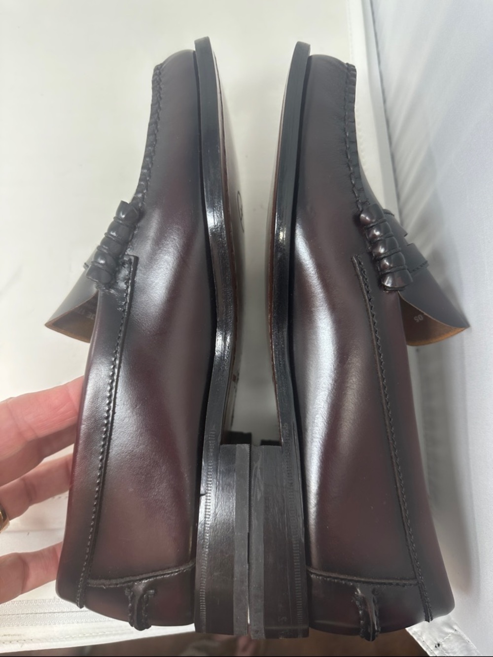 Florsheim Loafers Size 9 - Picture 5 of 7